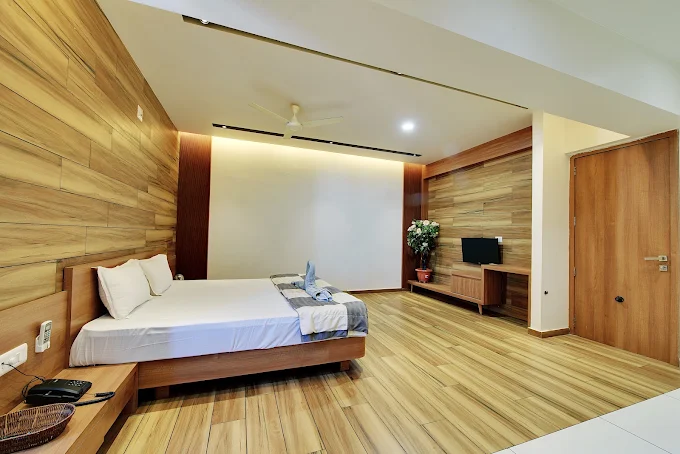 Four Bed Family Room in Dwarka